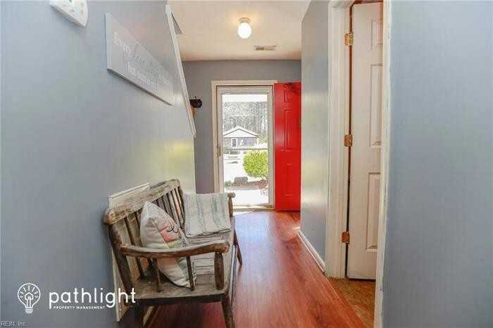 219 East St - Photo 3 of 14