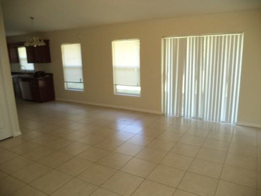 1212 Bahia Ave - Photo 3 of 25