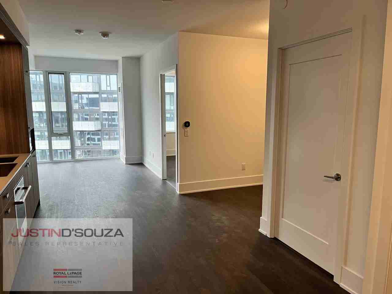 470 Front Street West - Photo 5 of 18