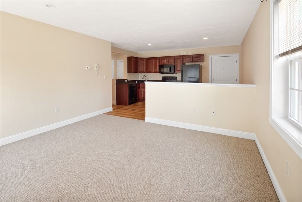 245 Willard St #6 - Photo 3 of 10