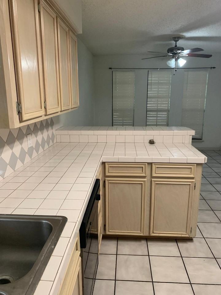 4534 Silver Hollow Dr #NA - Photo 6 of 18
