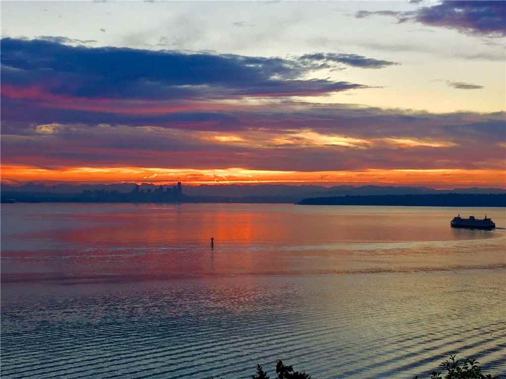 10829 NE Bill Point Dr - Photo 3 of 11