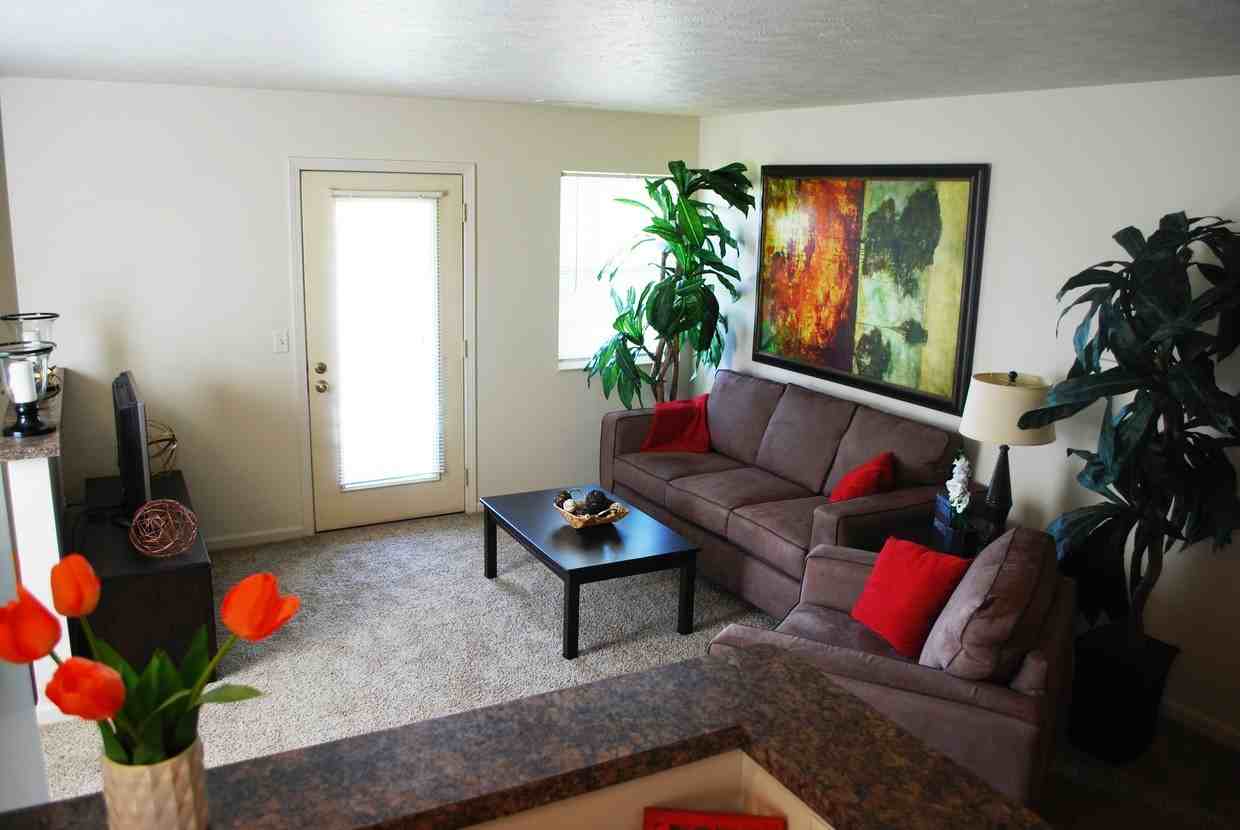 Arbors Apartments - Photo 2 of 7