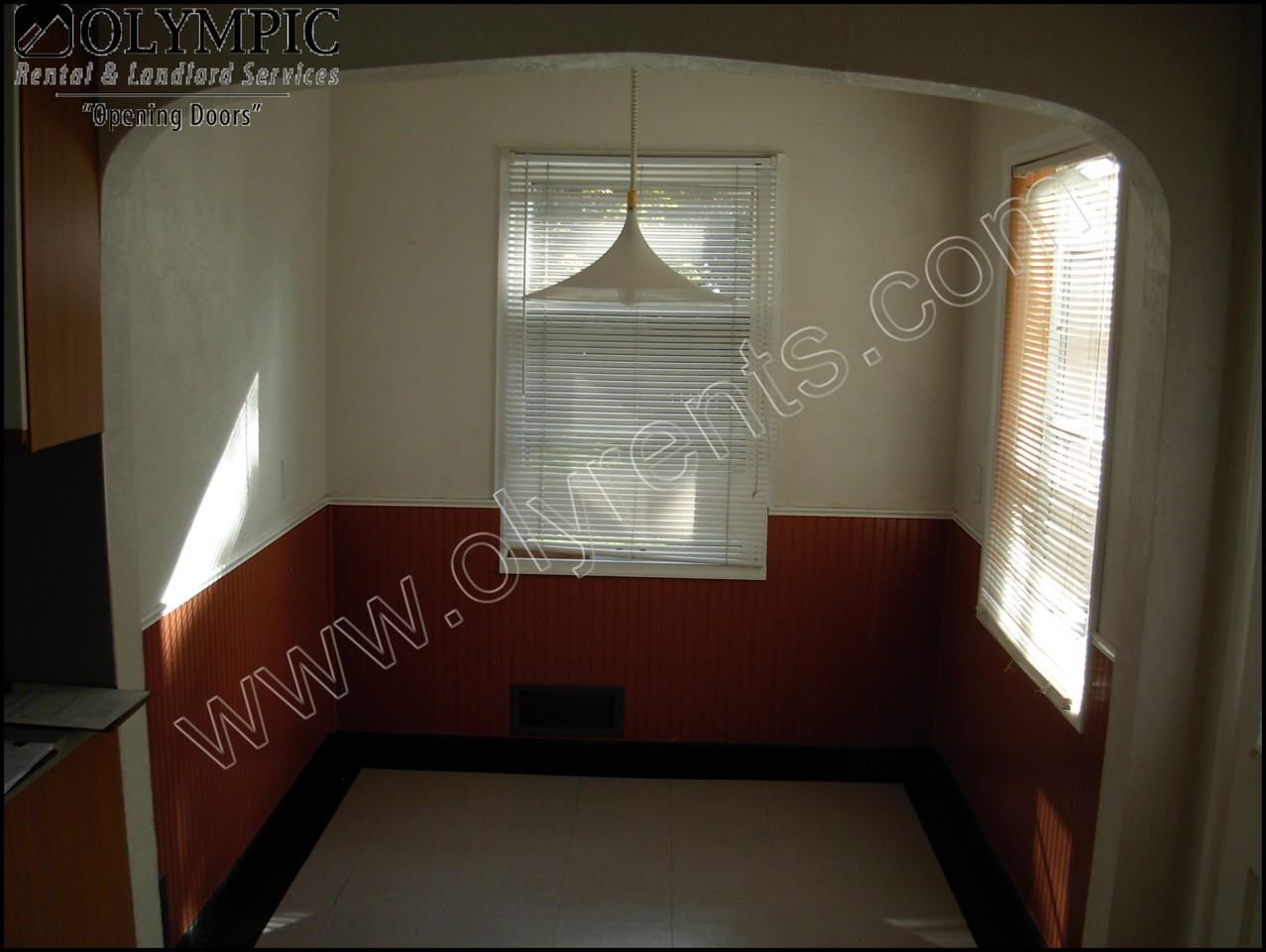 1859 Bigelow Ave NE - Photo 3 of 10