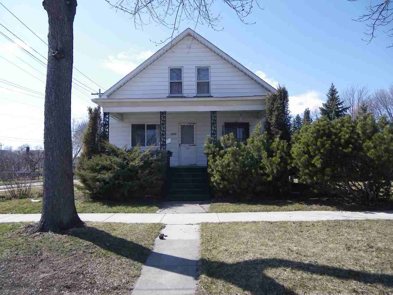 1318 S Monroe St - Photo 3 of 15