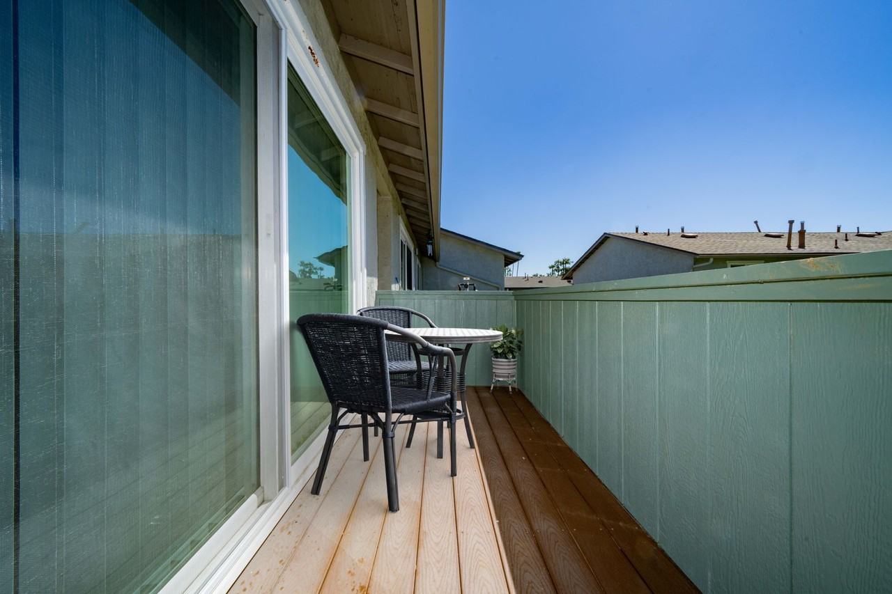 Renaissance - Photo 6 of 38