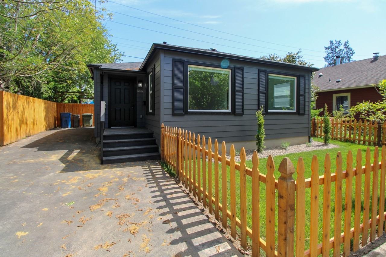 556 Statesman Street Northeast