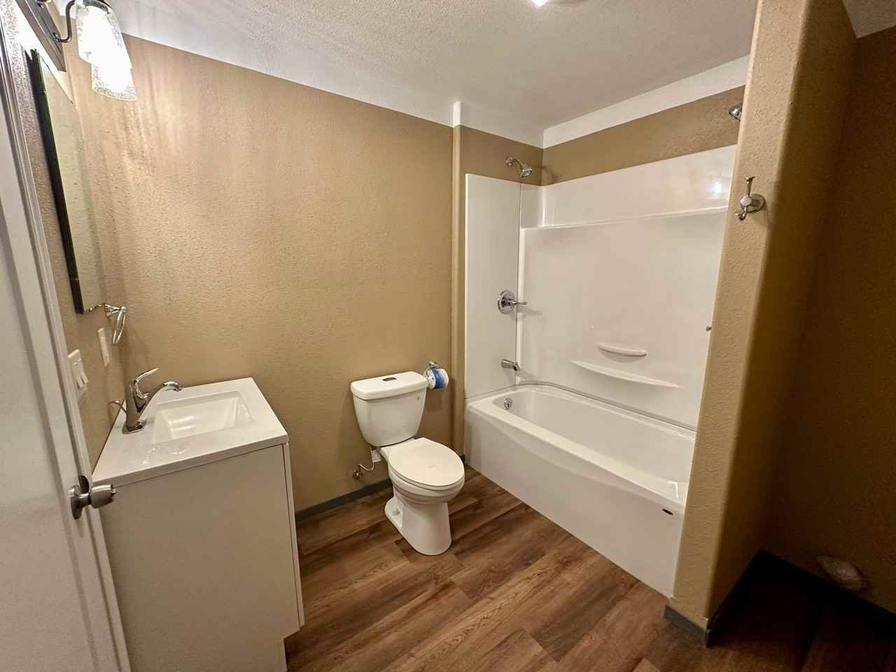 353 S 3rd St #07 - Photo 4 of 8