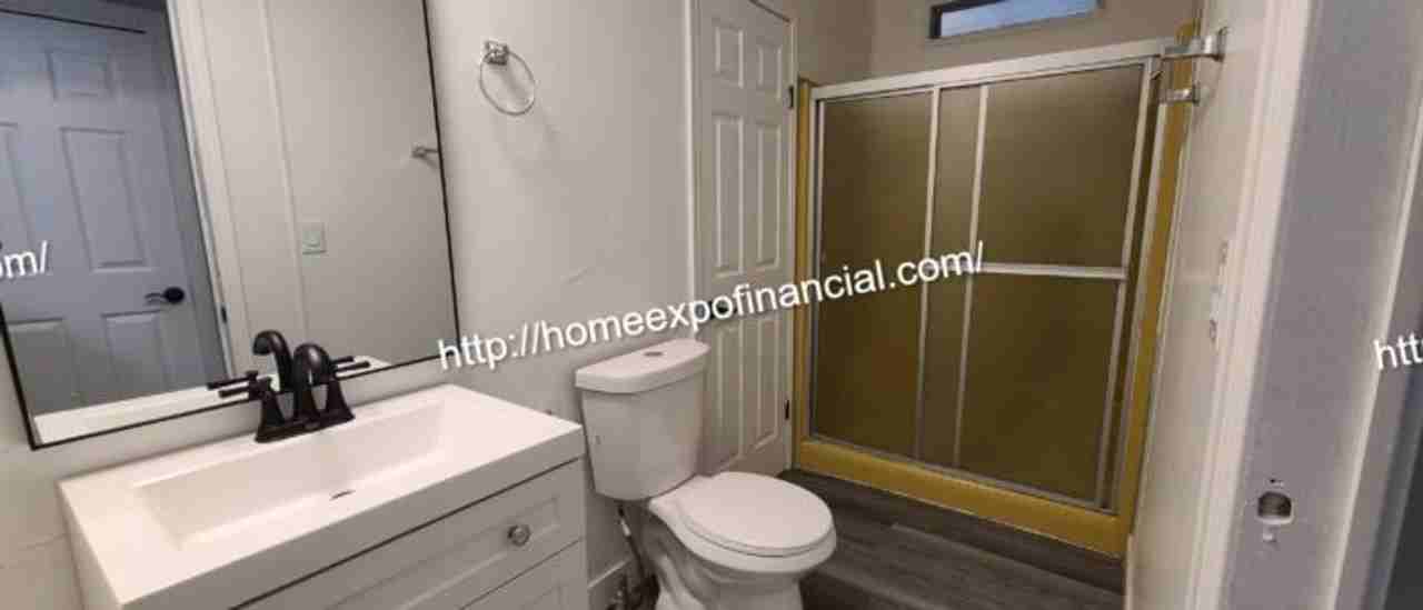 17235 Alameda Dr - Photo 5 of 21