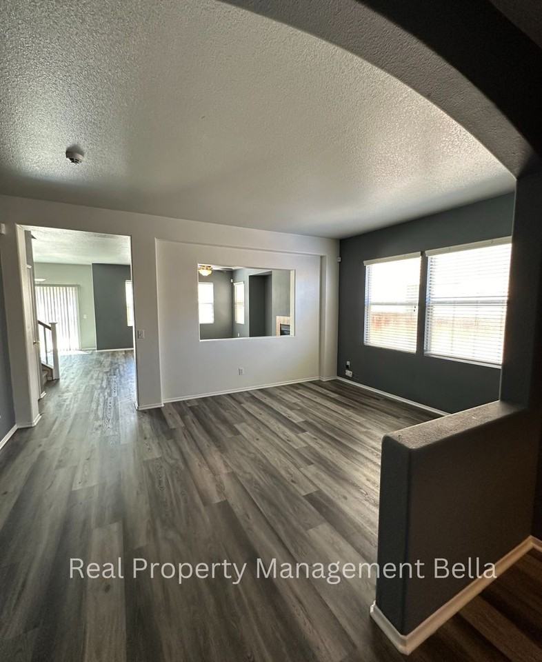 3973 Barbury Palms Way - Photo 7 of 30