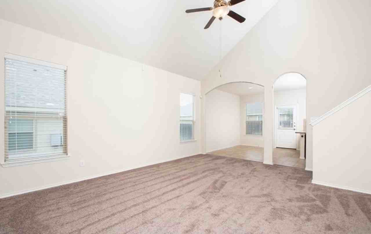 3314 Candleside Dr - Photo 2 of 22