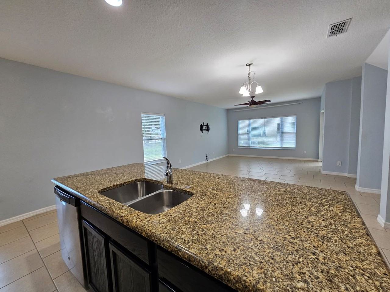 1200 Pensacola Ct - Photo 7 of 21