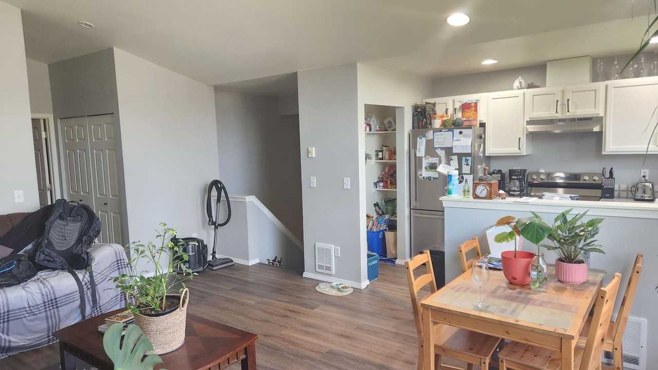 2408 Xenia St - Photo 4 of 23