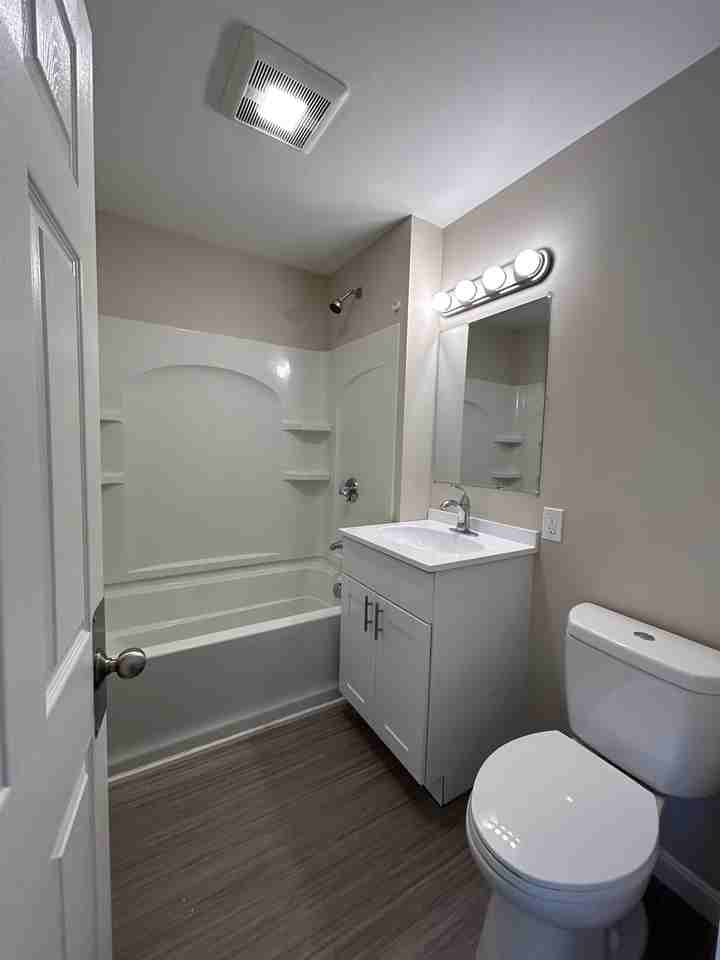 104 Green Hill Pkwy #2 - Photo 3 of 19