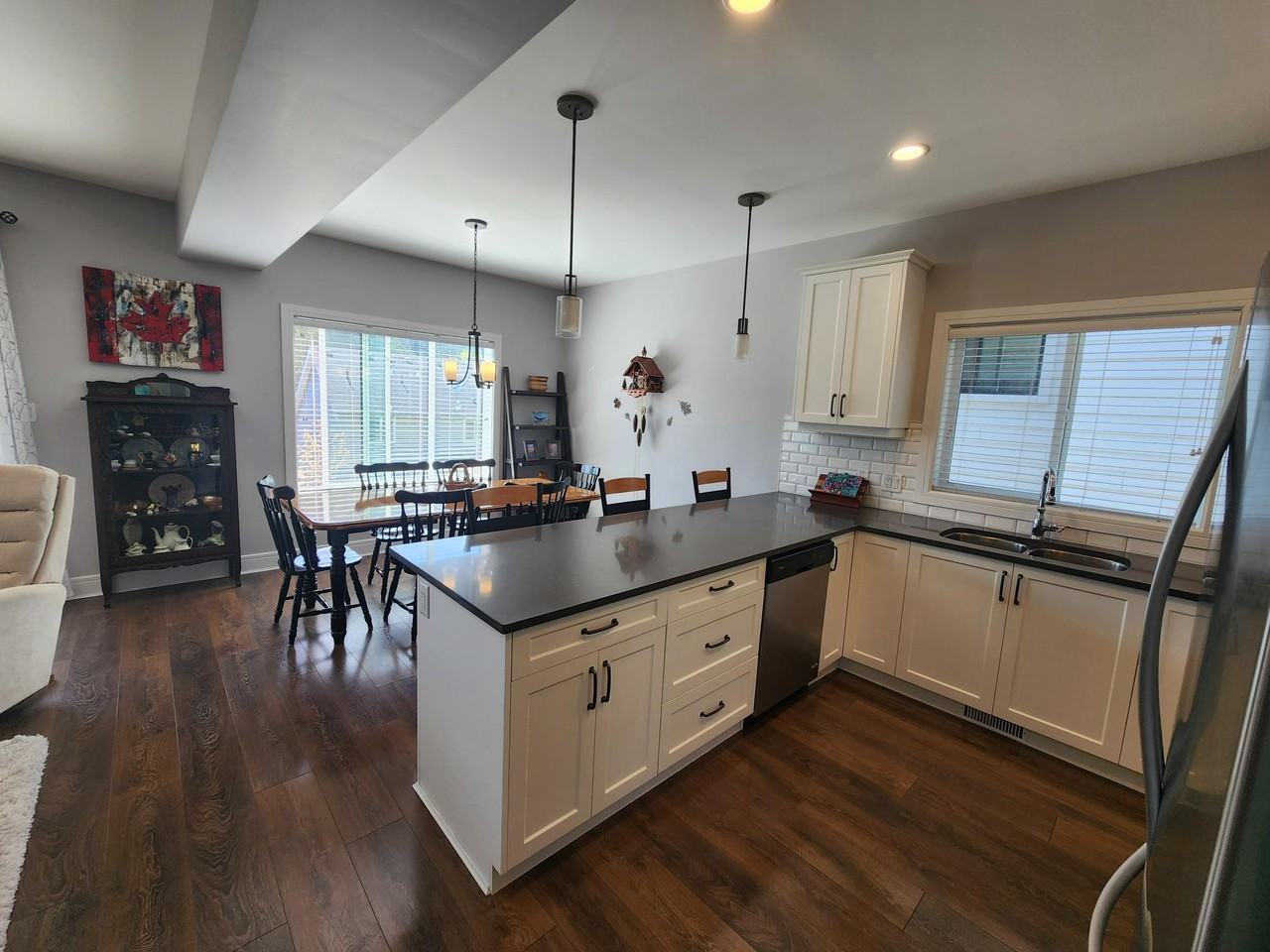 1202 Bombardier Cres #1 - Photo 5 of 23