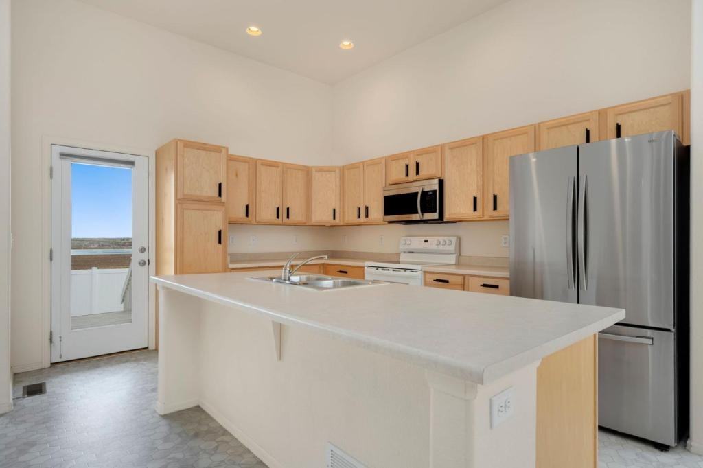 1800 101st Avenue Ct - Photo 6 of 20