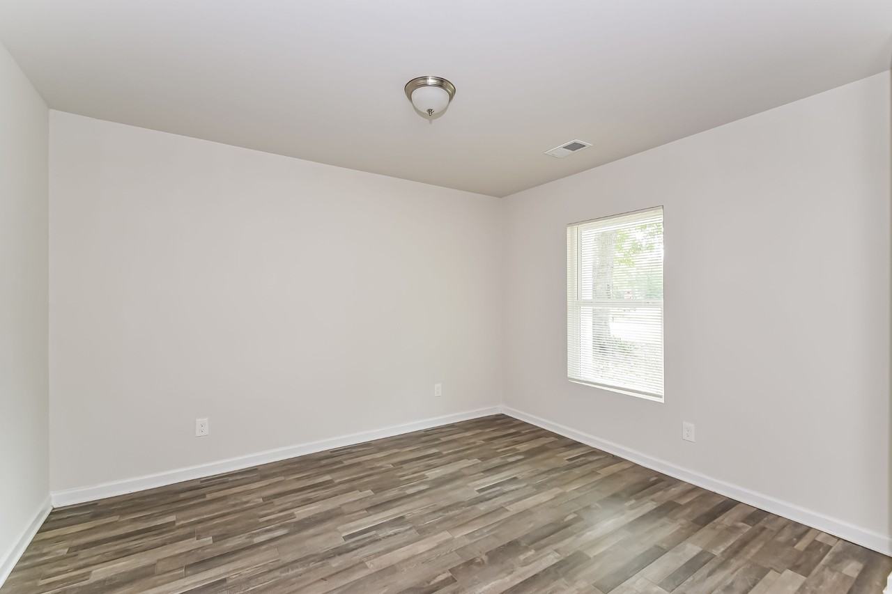 238 Anglers Edge Dr - Photo 5 of 16