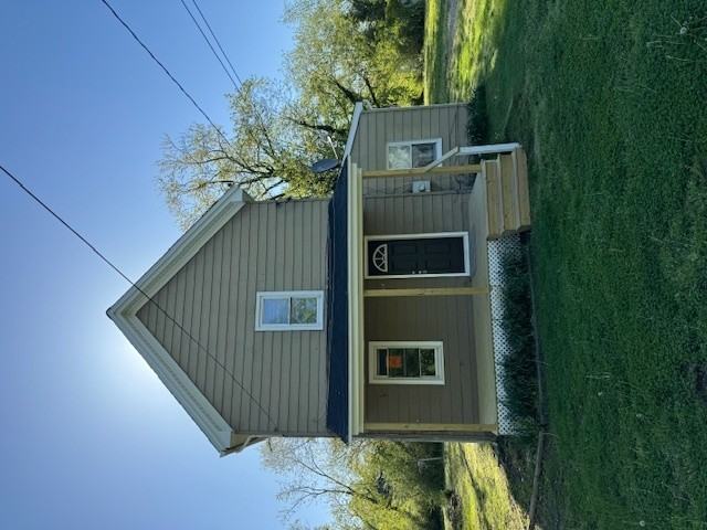 404 Charles St - Photo 3 of 10