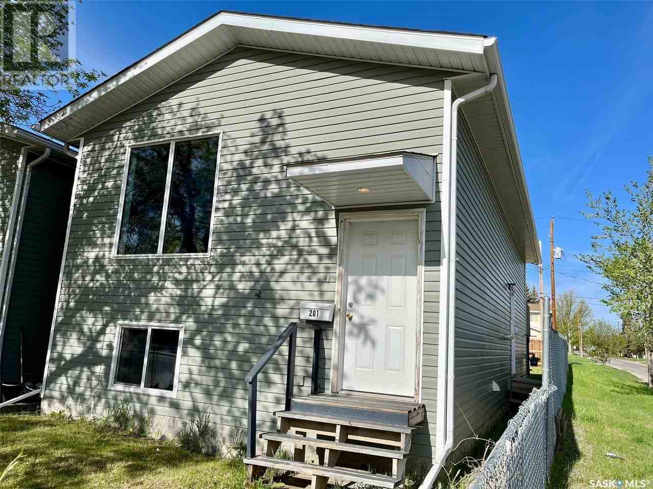 201 Avenue W S #1 - Photo 2 of 34