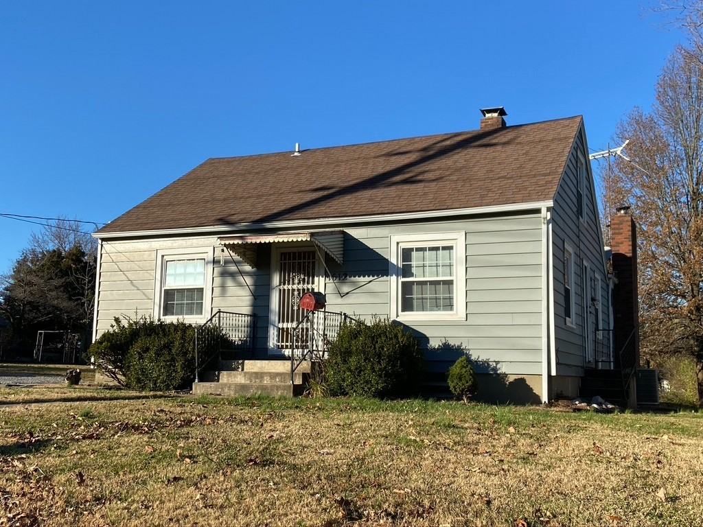 1612 New Madrid St #1 - Photo 2 of 10