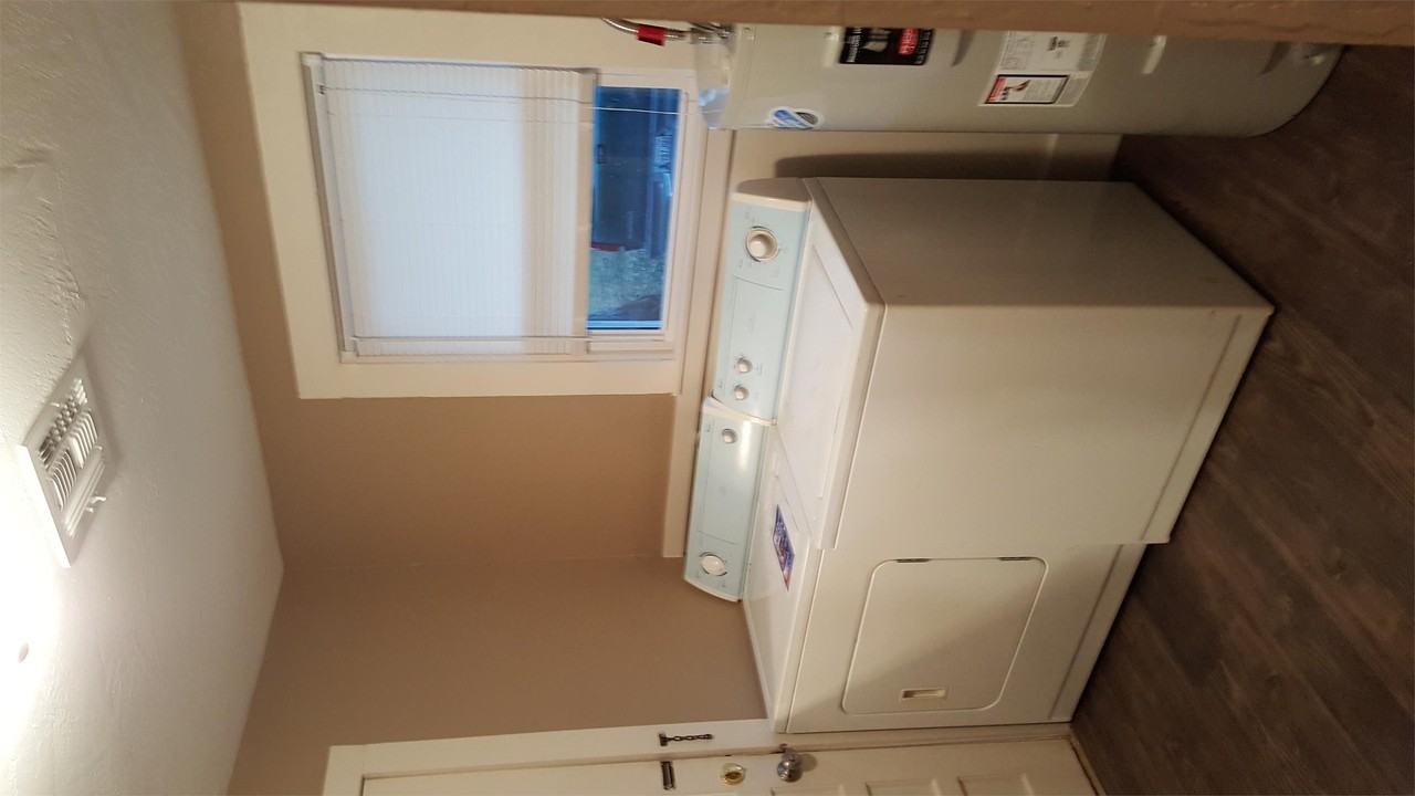513 E Noc Dr - Photo 2 of 6