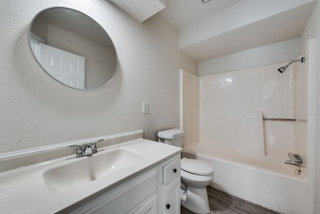 2701 Concord St - Photo 2 of 19