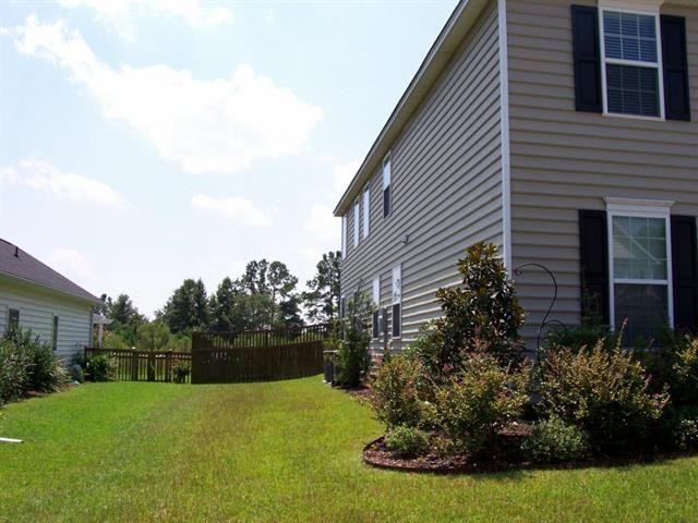 127 Saluda Dr - Photo 2 of 43