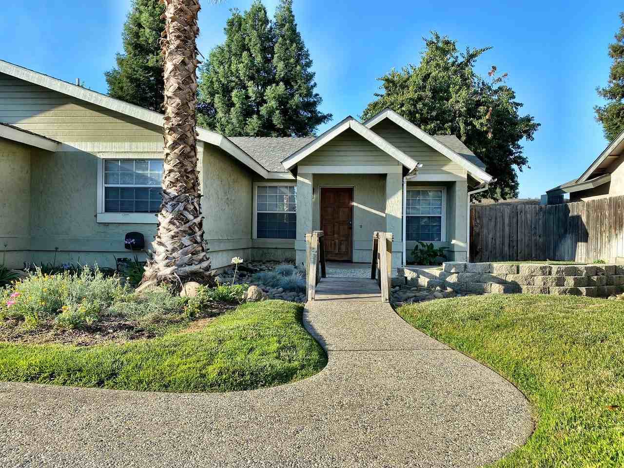 5223 W Iris Ct - Photo 2 of 25