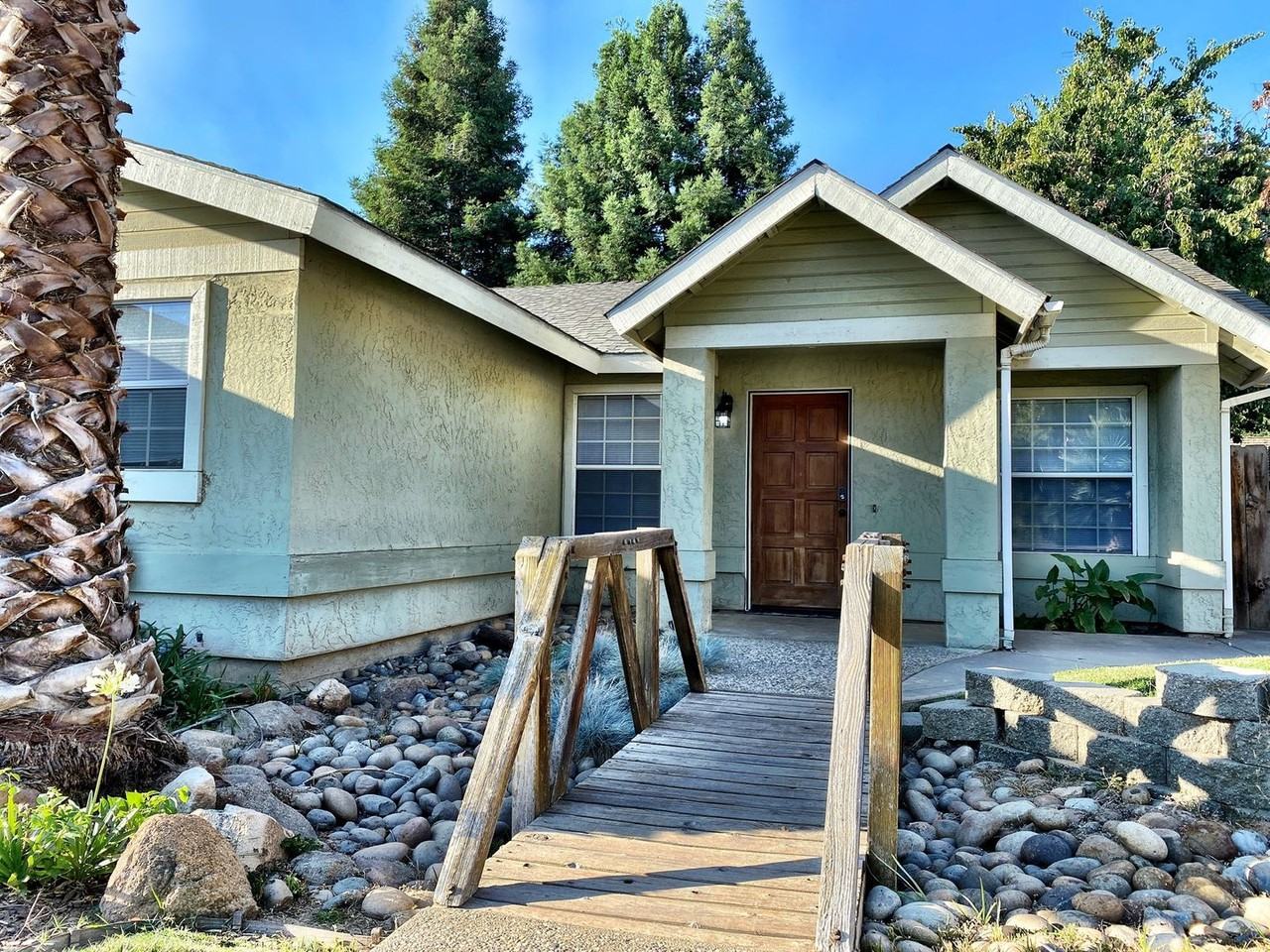 5223 W Iris Ct - Photo 4 of 25