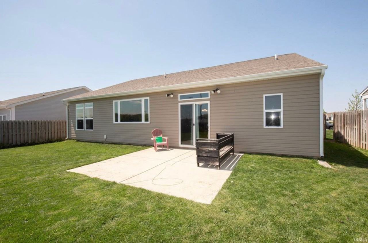 6173 Silvercreek Dr - Photo 4 of 20
