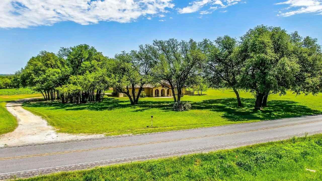 16898 N Fm 219 - Photo 2 of 19