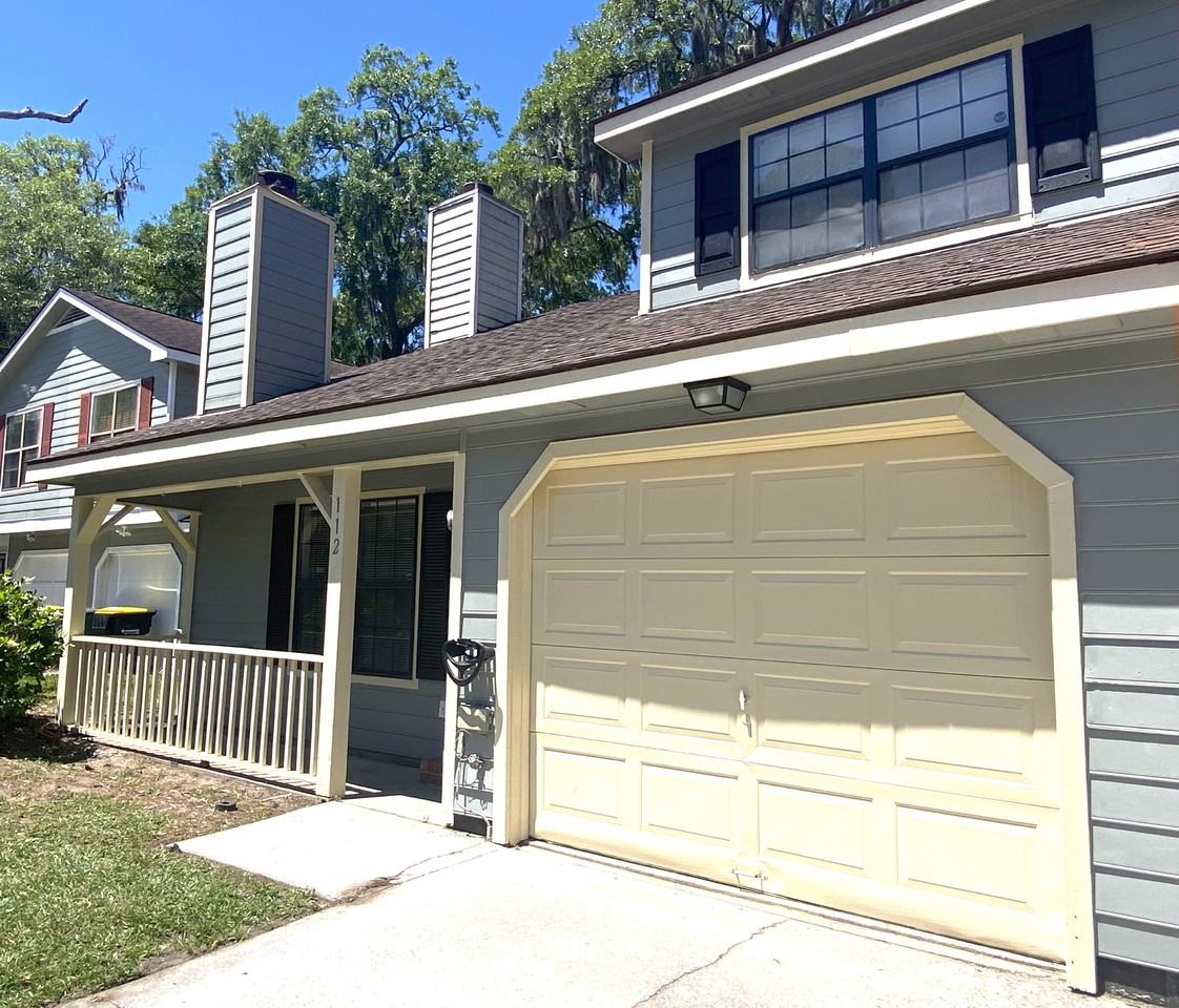 112 Holland Park Cir #NA - Photo 3 of 38