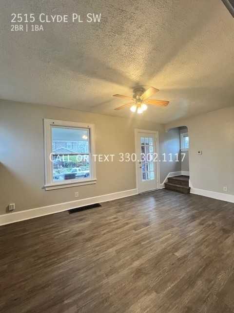 2515 Clyde Pl Sw - Photo 3 of 13