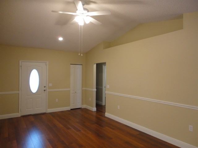626 Lakemont Dr - Photo 2 of 20