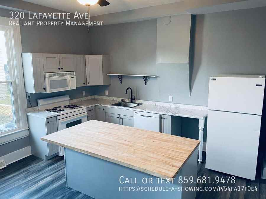 320 Lafayette Ave - Photo 3 of 17