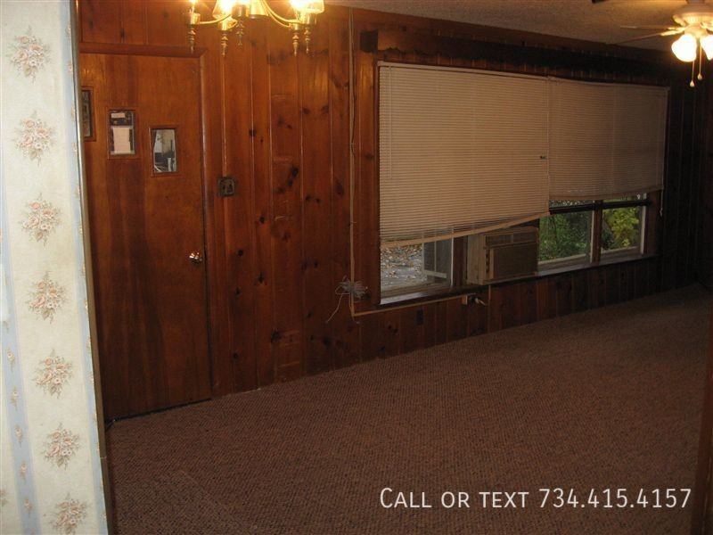 2866 Golfside Dr - Photo 4 of 13