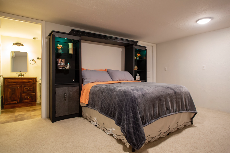 4700 Hillcrest Rd - Photo 2 of 7