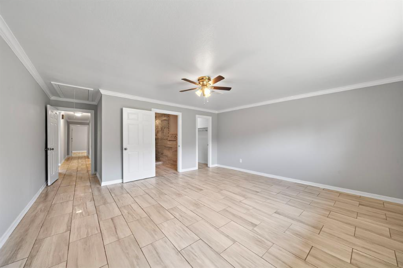 118 E Tamarind St - Photo 3 of 14