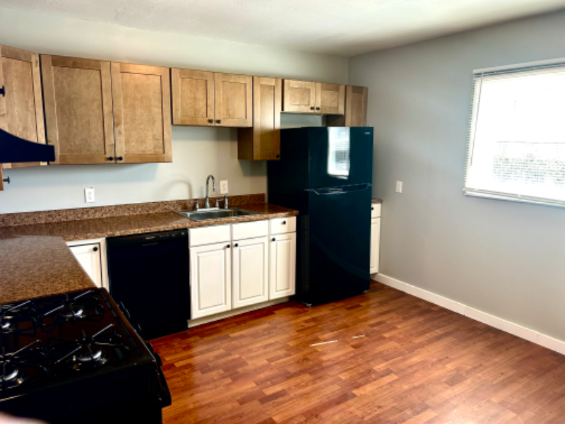 413 6th Ave - Photo 2 of 21