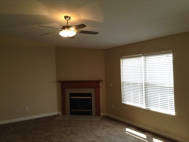 10400 Lynchburg Dr - Photo 3 of 11
