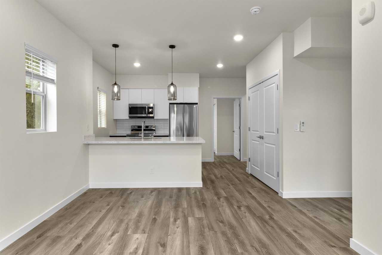 8933 Heron Heights 8931 Gravelly Lake Dr SW - 101 #8931-101 - Photo 2 of 20