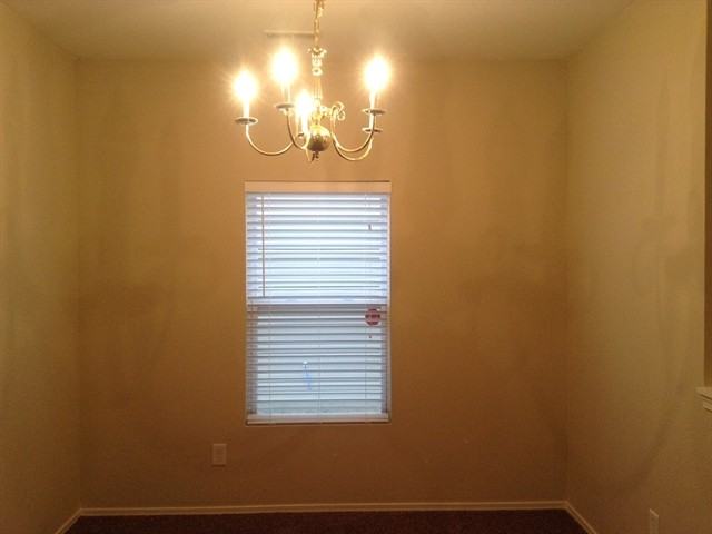 980 Willow Creek Dr - Photo 3 of 10