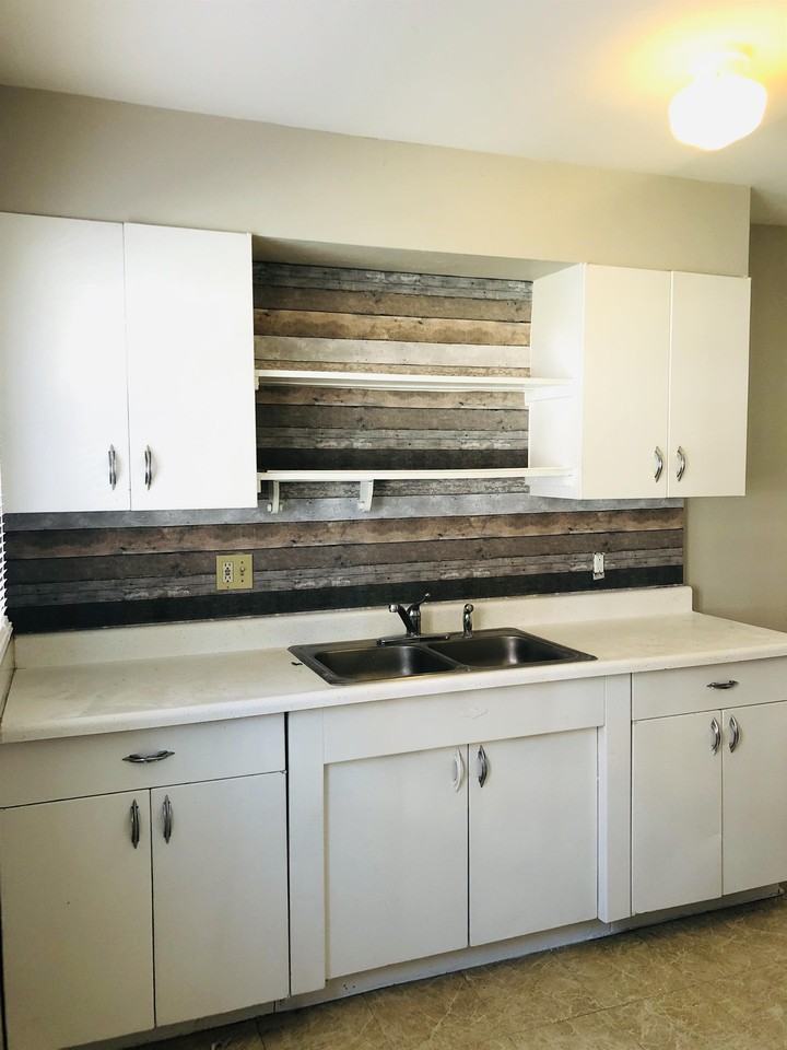 1814 S. Vermont Ave - Photo 3 of 11