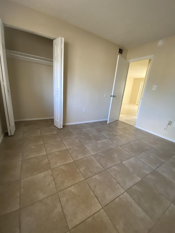 2767 Jackson St (ZIVKIDS) TURTLE RUN - Photo 5 of 5