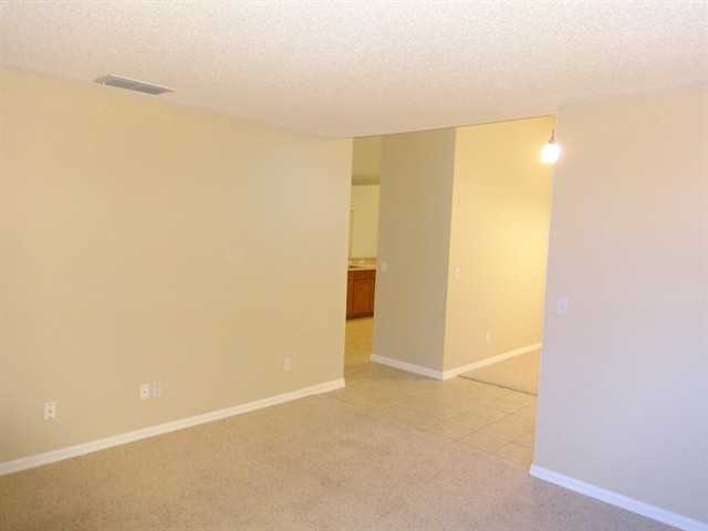 1837 Summit Oaks Cir - Photo 2 of 10