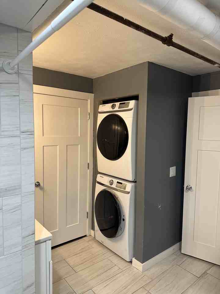 225 North Pioneer Avenue (C&P) - Photo 6 of 7