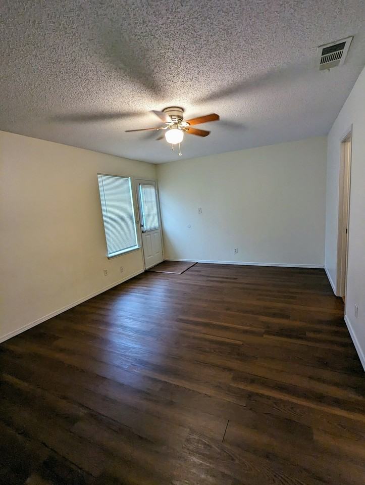 8109 Foxfire Lane, Unit C - Photo 7 of 21