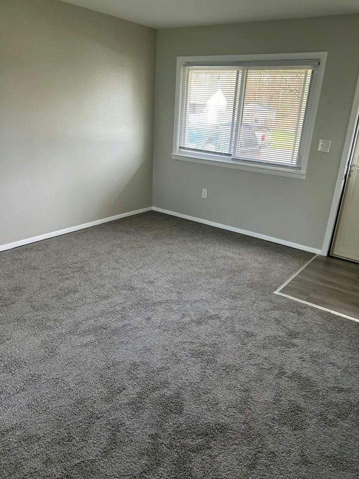 16130 Lauren Street - Photo 5 of 25