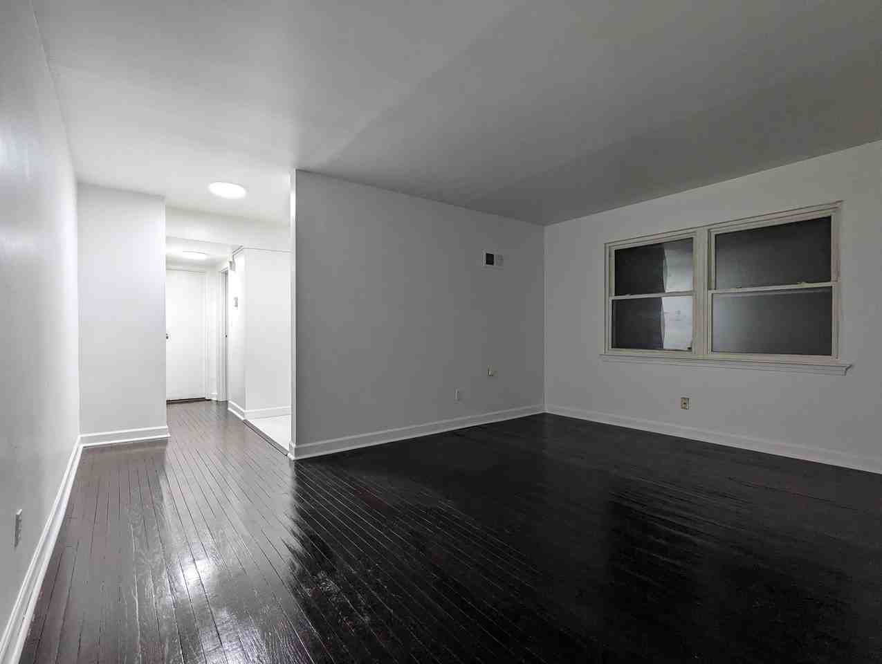 1120 46th St Ne #2 - Photo 4 of 13