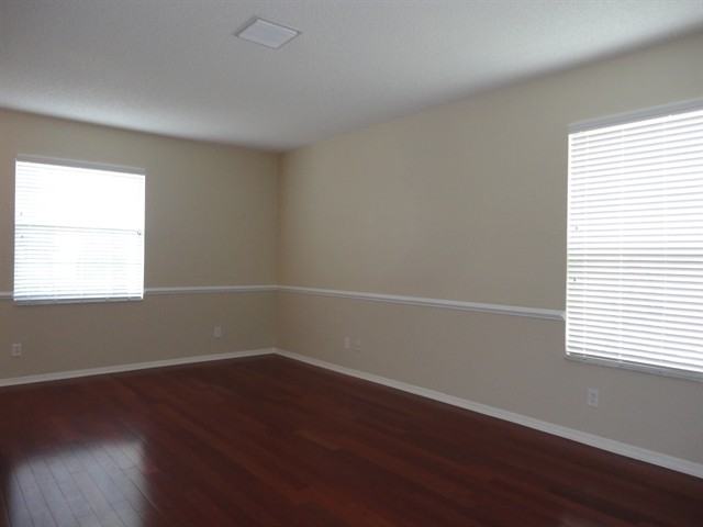 1311 Loretto Cir - Photo 3 of 13